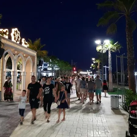 Milka Apartamento Golem (Tirana)